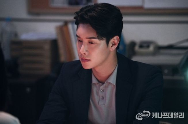 배우 이시강
